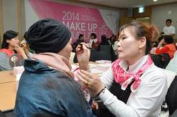 “여성으로 새 희망을 안겨드려요”