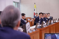 한국마사회, 적자로 고통받는 말 생산농가 외면