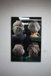 대상작 '수술실에서'