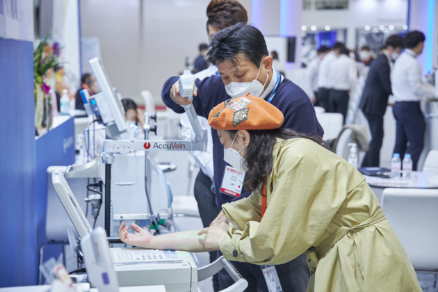 정책 변수에 선별적 성장… AI·필수의료가 좌우