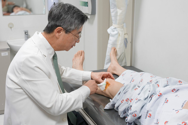 연세사랑병원, 무릎 중기 관절염 SVF 치료 효과 분석