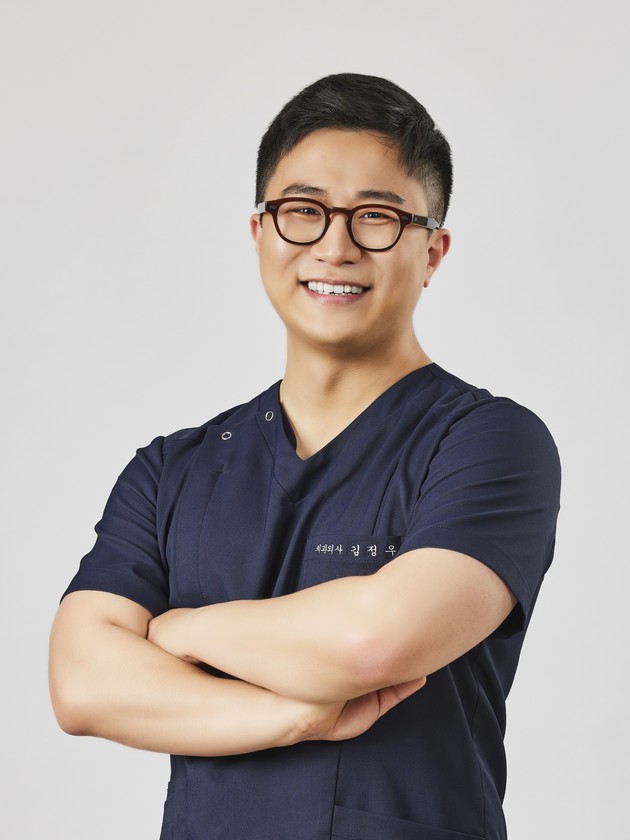 "임플란트, 왜 오래 걸리나… 치료 기간 좌우하는 핵심 요인들"