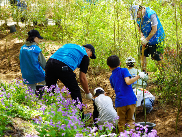 HK이노엔, 레서판다 먹이숲 조성으로 생물다양성 보전 앞장