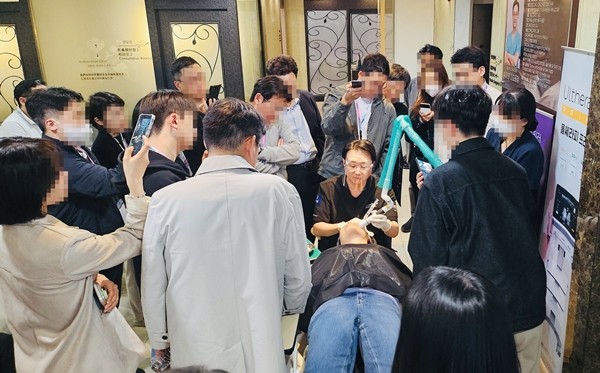 압구정오라클피부과 박제영 원장, 리투오 아이 이용한 눈밑주름·다크써클 강연