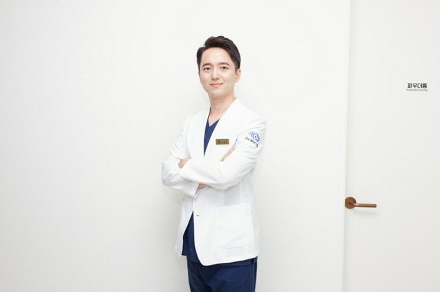 스마일라식 비용 보다 중요한 것은 '개인 맞춤 정밀검사와 수술 설계'