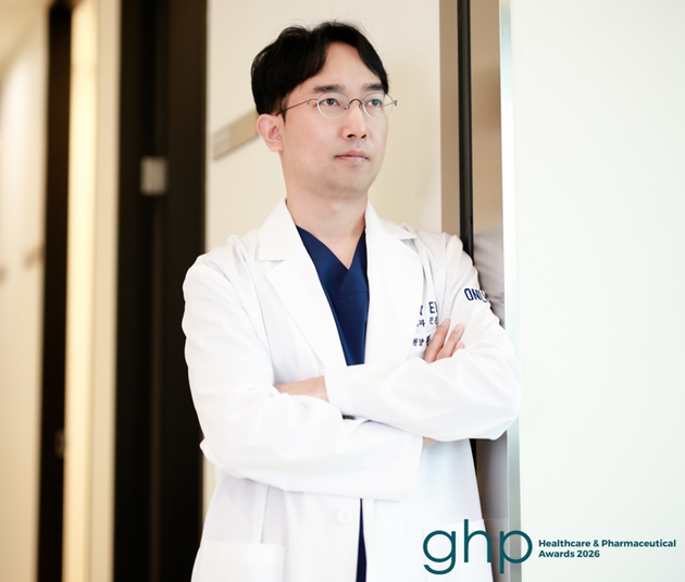 온리아이성형외과, 국제 헬스케어 어워즈 선정…"눈 성형 전문성 인정"