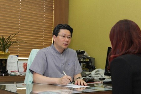 팬티라이너 착용하는 습관? 질염·소음순 비대 여부 확인해야