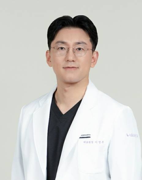 녹내장 안압약 사용 후 '충혈·이물감' 부작용 확인 필요